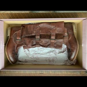 Leather hand finished Hudson boots size 37 TOBA